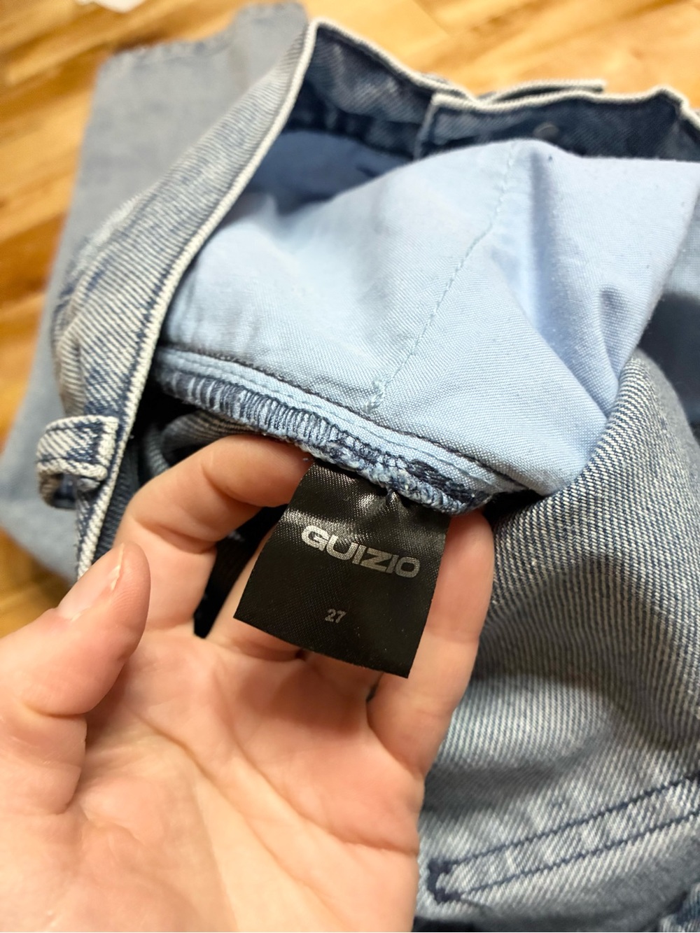 Guizio Vintage Fit Denim - Picture 8 of 9
